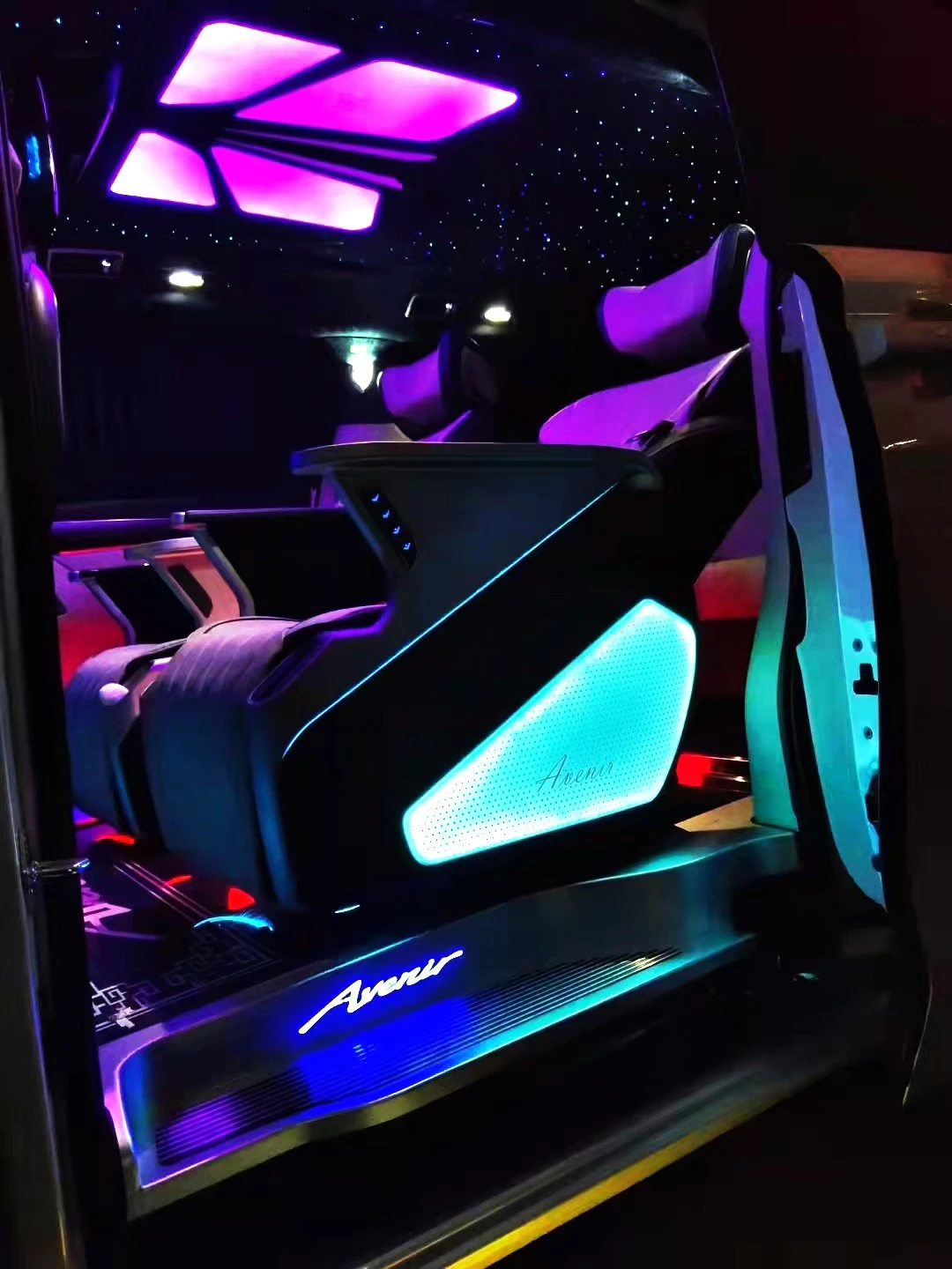 luxury-car-seat luxury-car-seat