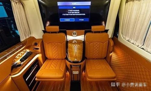 Mercedes-Benz Sprinter Carafán naw sedd Gyda Royal Interior