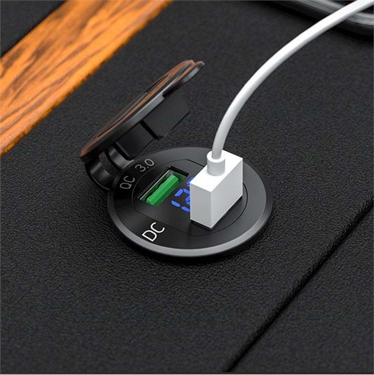 USB Car Symudol Ar gyfer Teithio