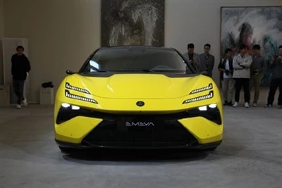 Profiad Statig Miliynau O Supercars Trydan Pur Lotus Emeya