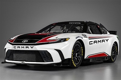 Bydd Map Swyddogol Rasio NASCAR Toyota Camry yn cael ei Ryddhau ym mis Chwefr...