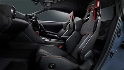 Nissan GT-R Wedi'i Ailgynllunio Eto. Pa mor hir y gellir gwerthu R35?