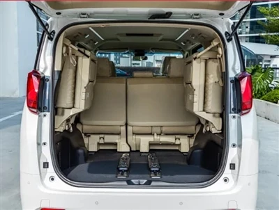 Toyota Alphard X (8-Sedd)