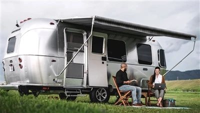 Faniau Volkswagen Parhau i Denu Selogion Fan